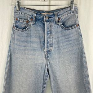 LEVI’S Ribcage Straight Jeans